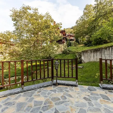 Sleek With Backyard And Lake View Sapanca